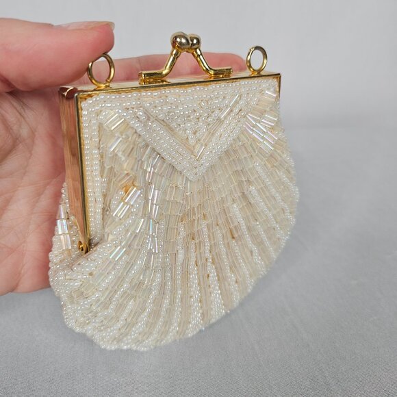 Beaded Seashell Design Vintage Clutch Purse - Picture 4 of 13